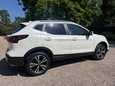 Nissan Qashqai 1.3 DIG-T N-Connecta Euro 6 (s/s) 5dr 6