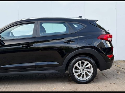 Hyundai TUCSON 2.0 Tucson SE Nav Blue Drive 2WD CRDi 5dr 46