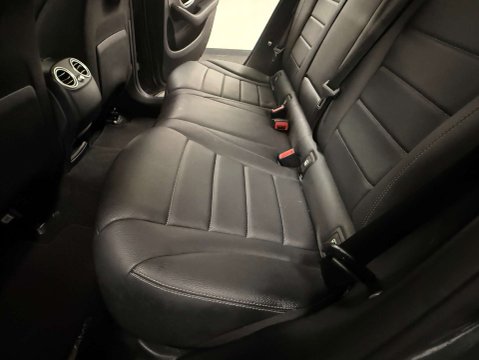 Mercedes-Benz GLC 2.1 GLC 220 D 4Matic AMG Line Auto 4WD 5dr 41