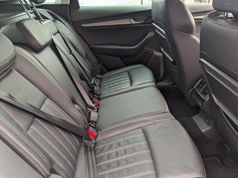 Skoda Karoq EDITION TSI 6