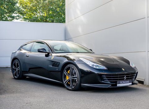 Ferrari GTC4 Lusso V12 4