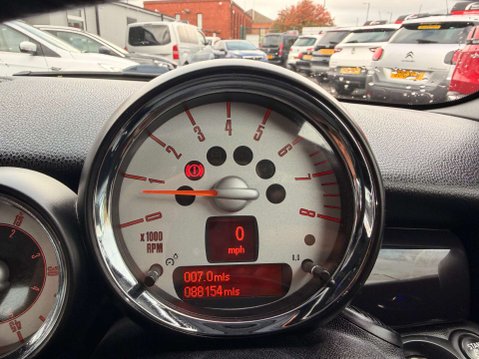 Mini Convertible 1.6 Cooper 2dr 31