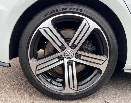 Volkswagen Golf 2.0 Golf R TSi 4WD 5dr 14