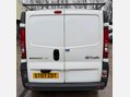 Renault Trafic 2.0 dCi SL27 L1 H1 4dr (Phase 3) 6