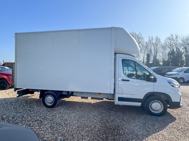 Maxus Deliver 9 Luton LWB [SOLD MT] L3 Air Con Tail Lift EURO 6 SELECT 5