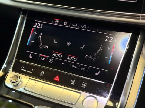 Audi Q8 3.0 TDI V6 50 S line SUV 5dr Diesel Tiptronic quattro Euro 6 (s/s) (286 ps) 54
