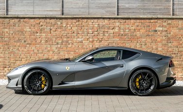 Ferrari 812 Superfast 2