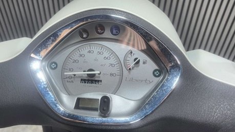 Piaggio Liberty 2012 PROJECT 2 STROKE 2T SCOOTER SPARES OR REPAIR 50CC 12