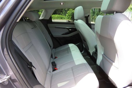 Land Rover Range Rover Evoque 2.0 D150 SE Auto 4WD Euro 6 (s/s) 5dr 9