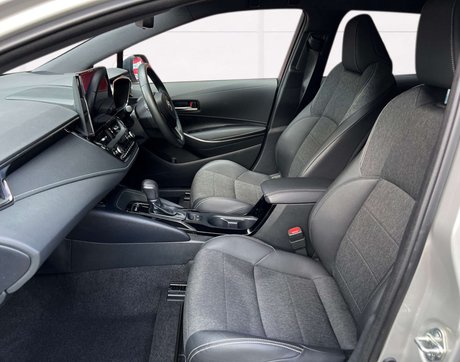 Toyota Corolla 1.8 Corolla Design HEV CVT 5dr 12