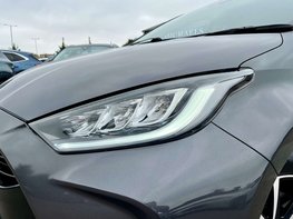 Toyota Yaris 1.5 Yaris Design HEV CVT 5dr 68