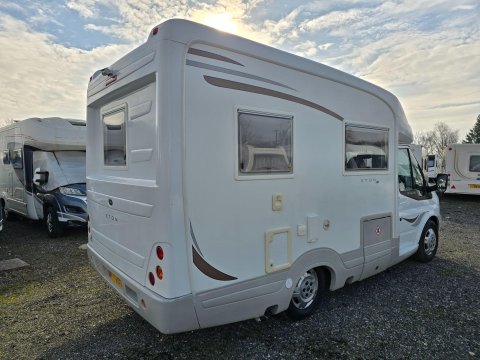 Auto-Sleepers Nuevo Eton 2