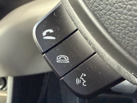 Suzuki Swift 1.2 Mild Hybrid Motion 5dr 33