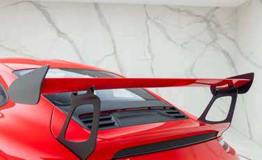 Porsche 911 GT3 RS (991.2) 33