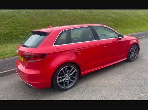 Audi S3 2.0 S3 Sportback Nav Quattro 4WD 5dr 4