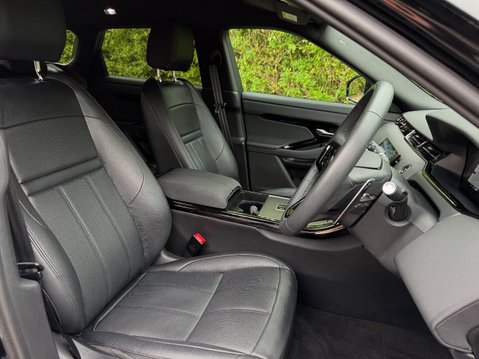 Land Rover Range Rover Evoque 2.0 D200 MHEV Dynamic SE Auto 4WD Euro 6 (s/s) 5dr 8