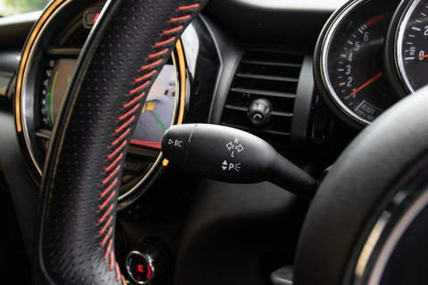Mini Cooper Hatchback 1.5 Cooper Sport II 3dr 16