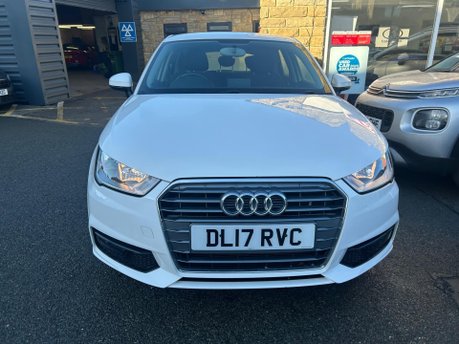 Audi A1 SPORTBACK TFSI SPORT 4