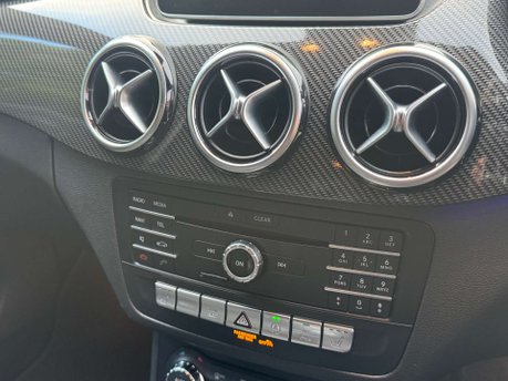 Mercedes-Benz B Class 2.1 B 200 AMG Line Premium+ D Auto 5dr 42