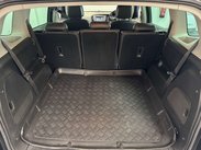 Vauxhall Zafira 1.4 Zafira Tourer SRi T 5dr 28