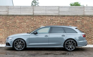 Audi RS6 Avant Performance 2