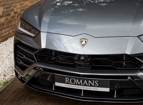 Lamborghini Urus 25