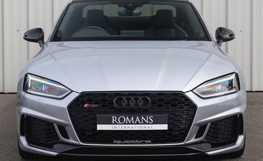 Audi RS5 Coupé Sport Edition 4