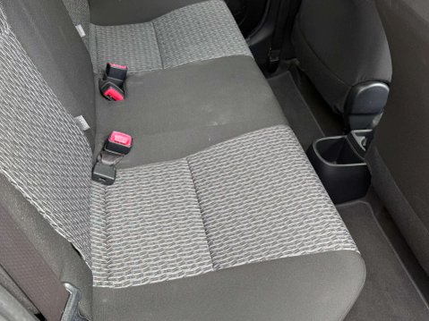 Toyota Yaris 1.3 Yaris TR VVT-i CVT 5dr 48