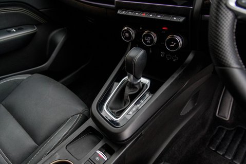 Renault Arkana E-TECH ENGINEERED 38