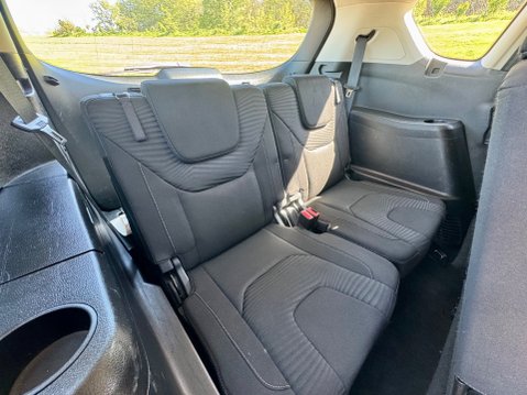 Ford S-Max ZETEC TDCI 57