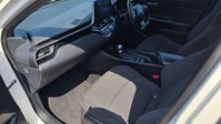 Toyota C-HR 1.8 VVT-h Icon SUV 5dr Petrol Hybrid CVT Euro 6 (s/s) (122 ps) 29