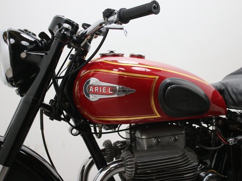 Ariel Square 4 4G MK 22