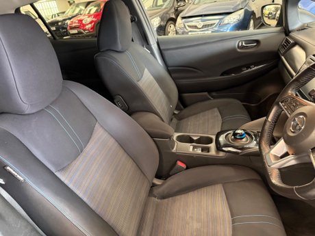Nissan LEAF 40kWh 2.Zero Auto 5dr 9