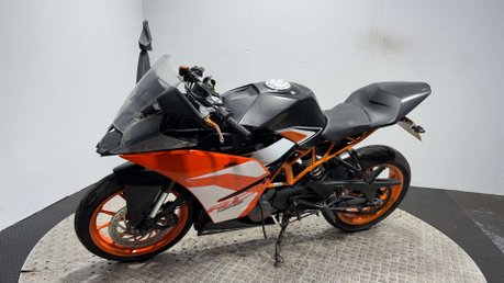 KTM RC 125 2016 33K SPORT BIKE PROJECT BIKE SPARES OR REPAIR 125CC 5
