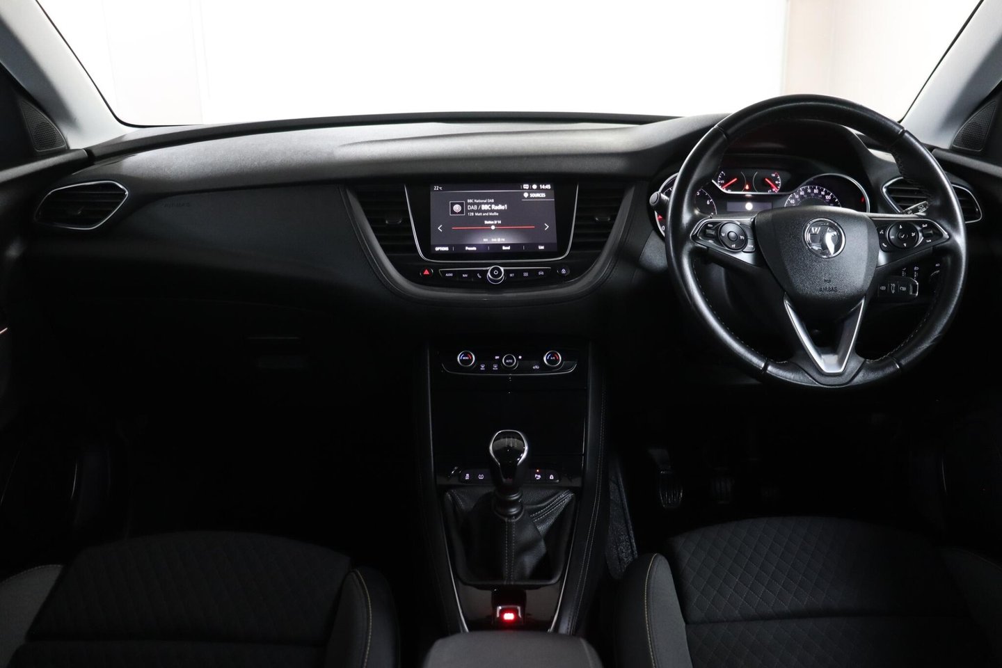 2019 Vauxhall Grandland X — image 32