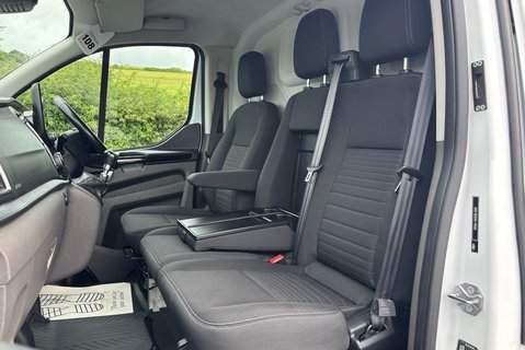 Ford Transit Custom 280 L1 130 ps Limited Panel Van - No VAT 3