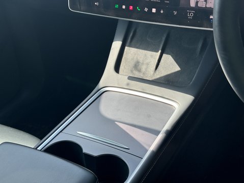 Tesla Model Y Dual Motor Performance SUV 5dr Electric Auto 4WDE (426 bhp) 26