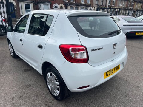 Dacia Sandero 1.2 Ambiance Euro 5 5dr 4