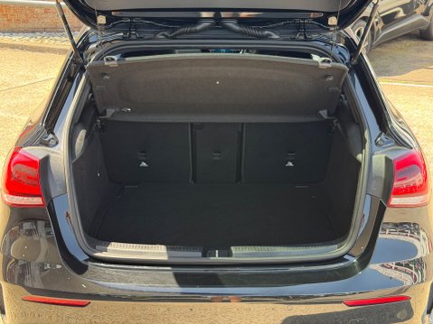 Mercedes-Benz A Class A 180 D AMG LINE PREMIUM 7