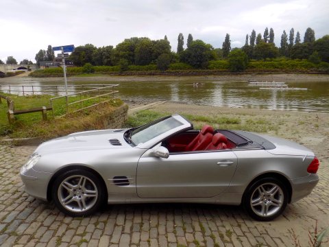 Mercedes-Benz SL Series SL500 74