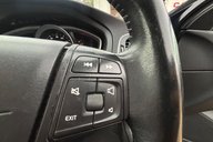 Volvo V40 T2 ES.. 12 SERVICES INCLUDING CAMBELT.. BLUETOOTH.. A/C.. PARKING SENSORS. 10