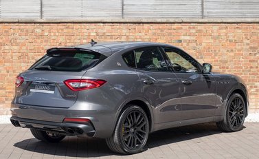 Maserati Levante S GranSport 7