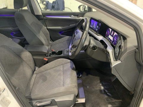 Volkswagen Golf LIFE ETSI DSG 13