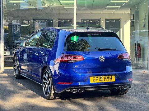 Volkswagen Golf R TSI 4MOTION DSG 6