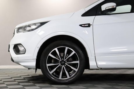 Ford Kuga ST-LINE 27