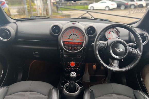 Mini Countryman COOPER D ALL4 HUGE SPEC 32