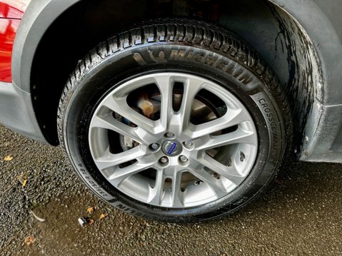 Volvo XC70 2.4 D5 SE Lux Geartronic AWD Euro 5 5dr 23
