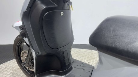 Peugeot Tweet GT 2023 RUNNING PROJECT LEARNER SCOOTER 125CC NEEDS WORK 26