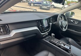 Volvo XC60 D4 MOMENTUM AWD AUTO 29