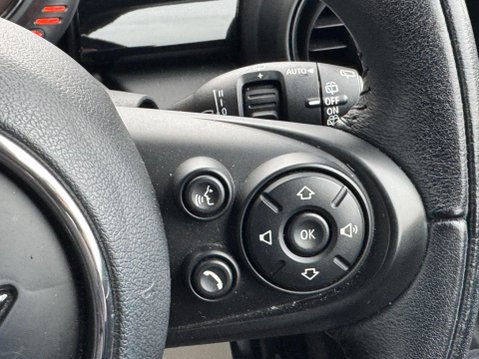 Mini Hatch 1.5 Cooper Euro 6 (s/s) 3dr 26